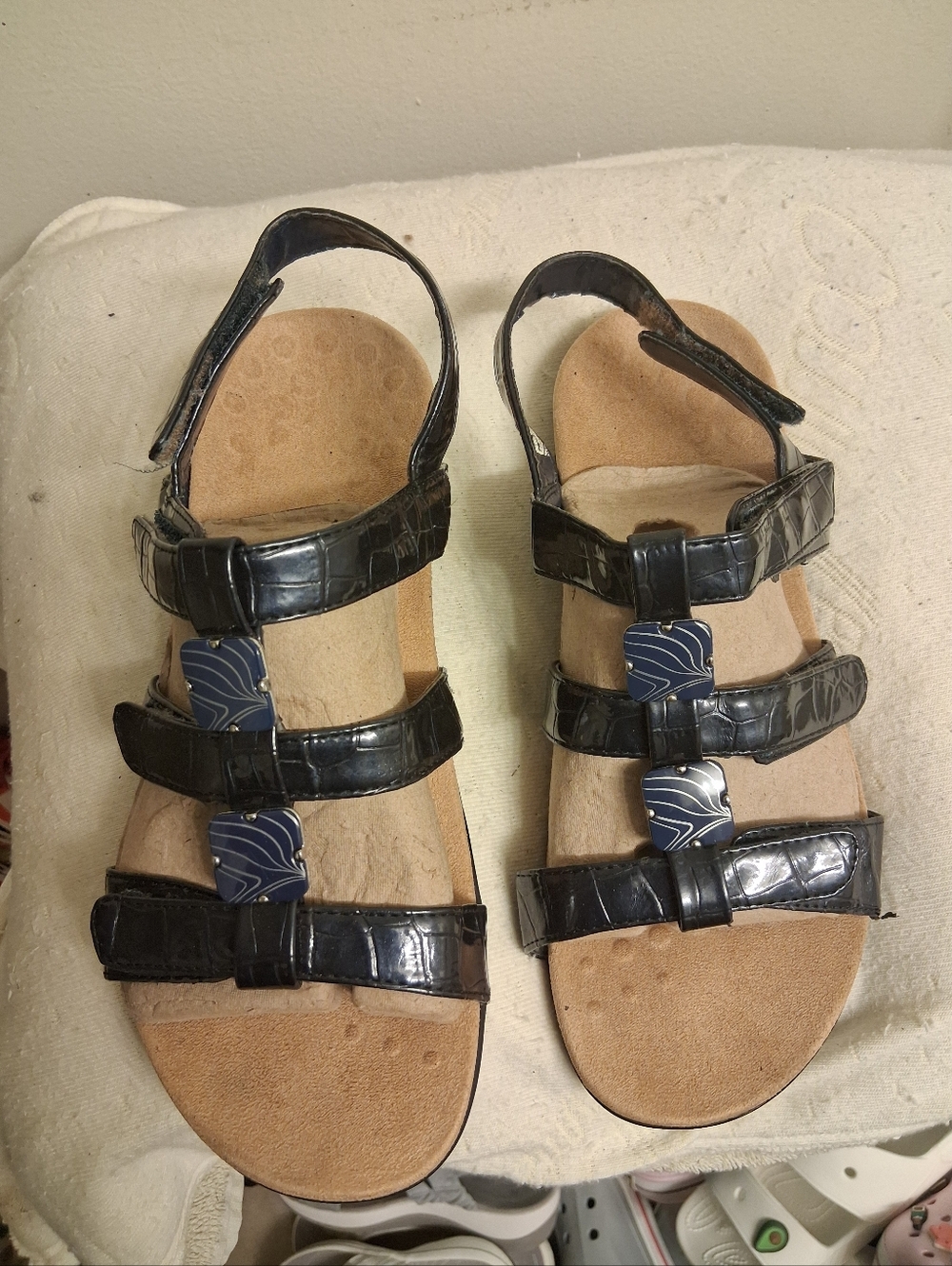 Womens VIONIC Black Strappy Sandals Comfort Sandals Size 9
